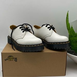 Dr. Martens Unisex 1461 Bex Smooth Oxford, White Smooth Leather, 5 Women/4 Men
